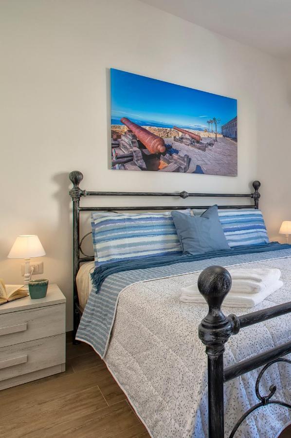Pufferfish Apartment With Private Terrace Alghero Exterior photo