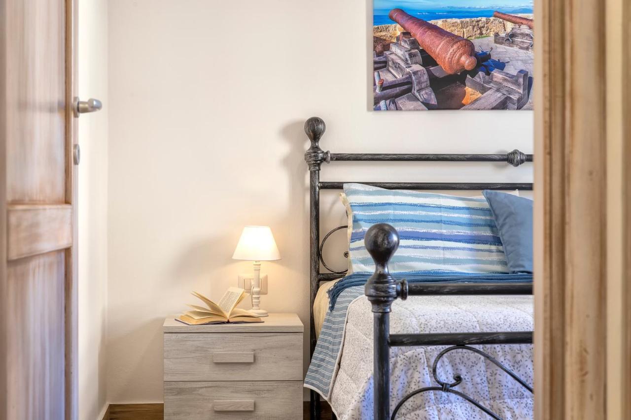 Pufferfish Apartment With Private Terrace Alghero Exterior photo