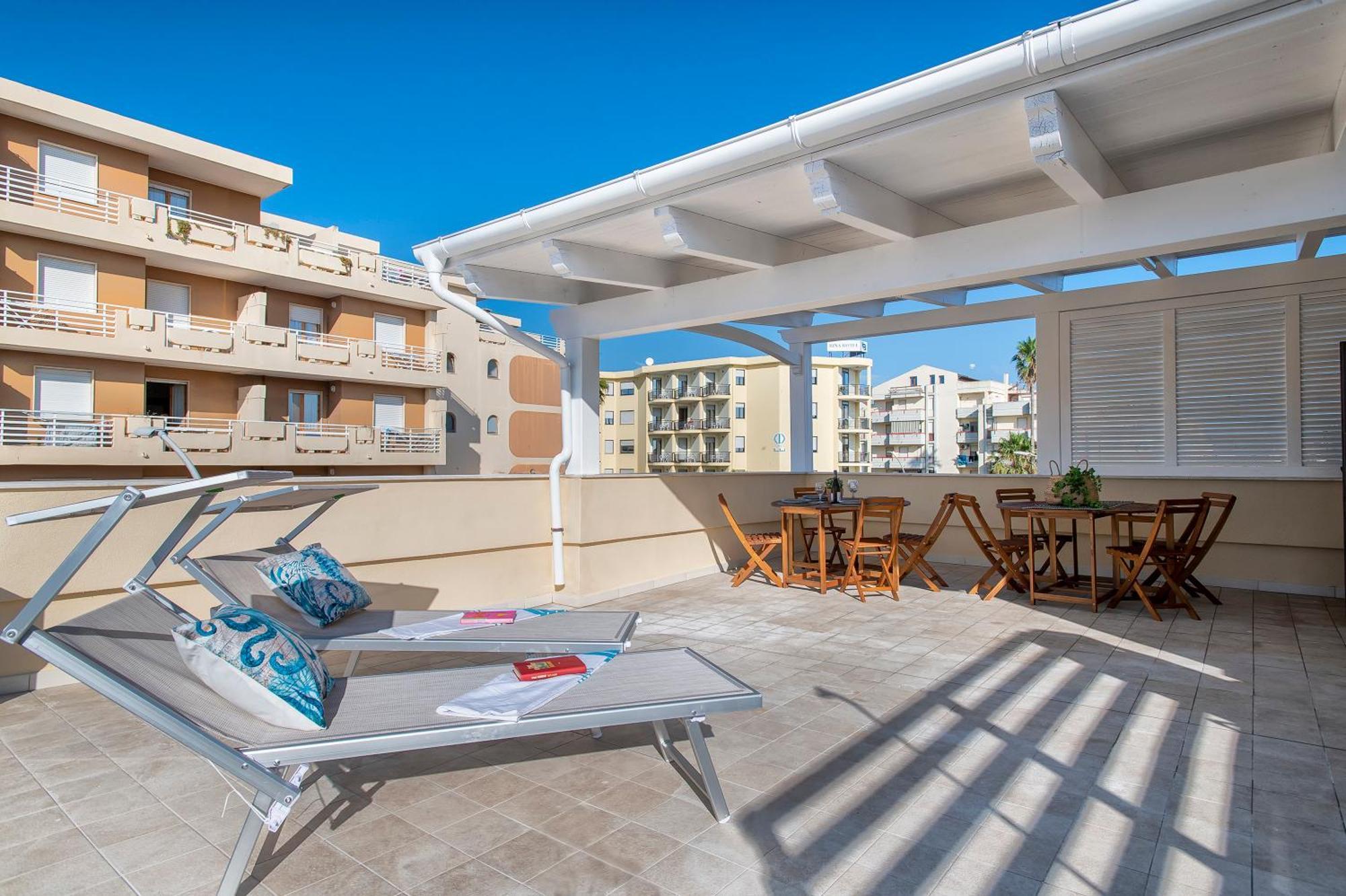 Pufferfish Apartment With Private Terrace Alghero Exterior photo